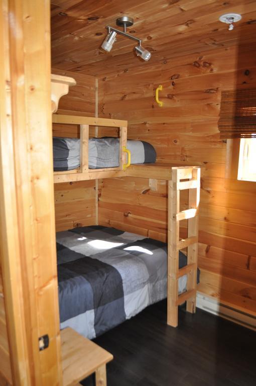 The Sleeping Moose Cottage Birch Plain Exterior photo