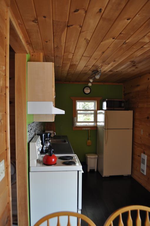 The Sleeping Moose Cottage Birch Plain Exterior photo
