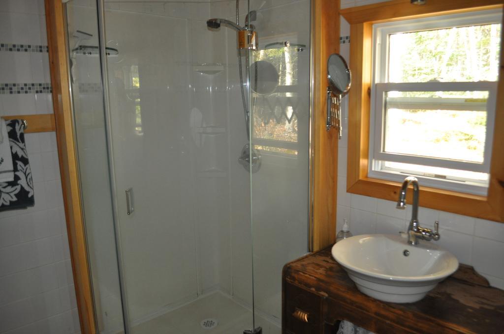 The Sleeping Moose Cottage Birch Plain Exterior photo