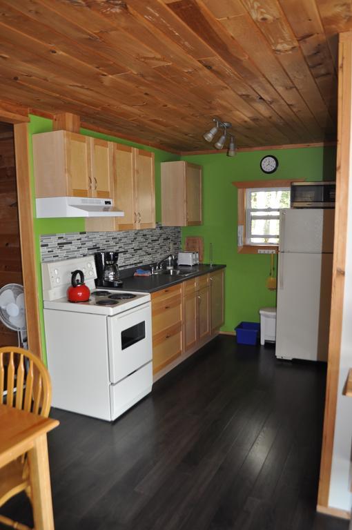 The Sleeping Moose Cottage Birch Plain Exterior photo